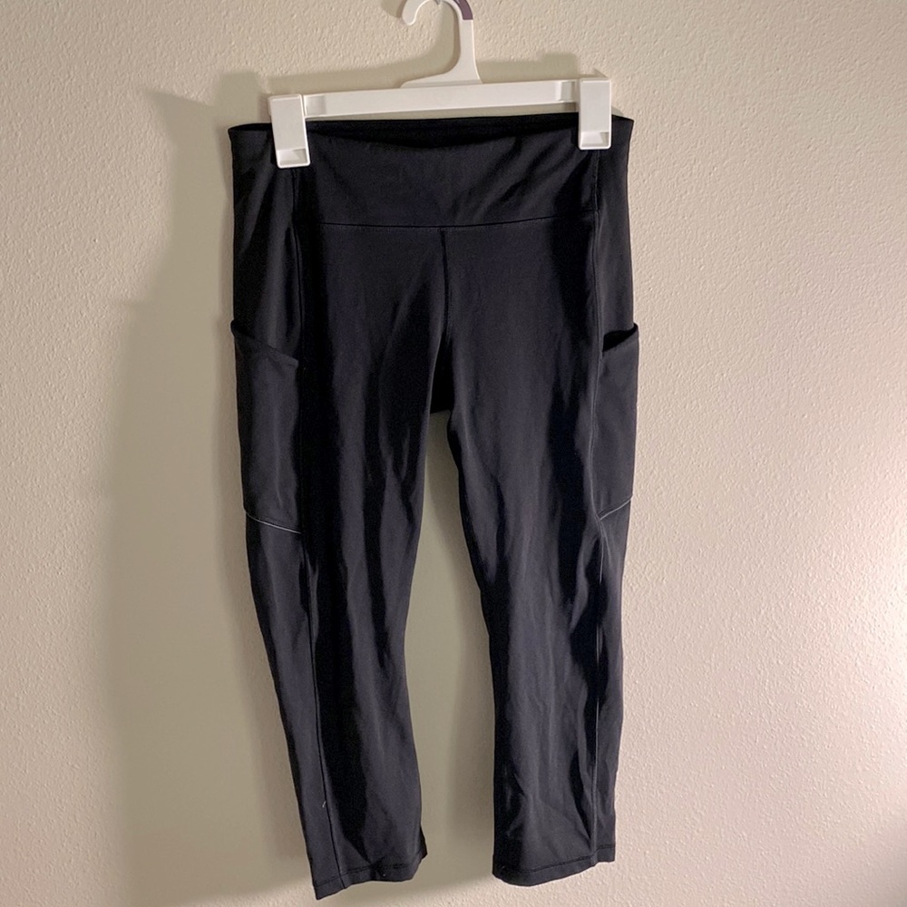 Lululemon Speed Up Crop (21”)